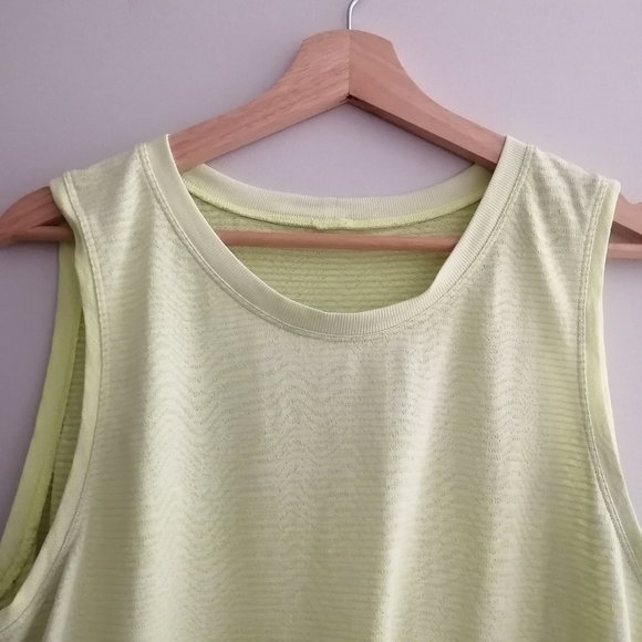 Lululemon Train To Be Tank Ripple Weave Lemon Sorbet Yellow Medium - Picture 3 of 15
